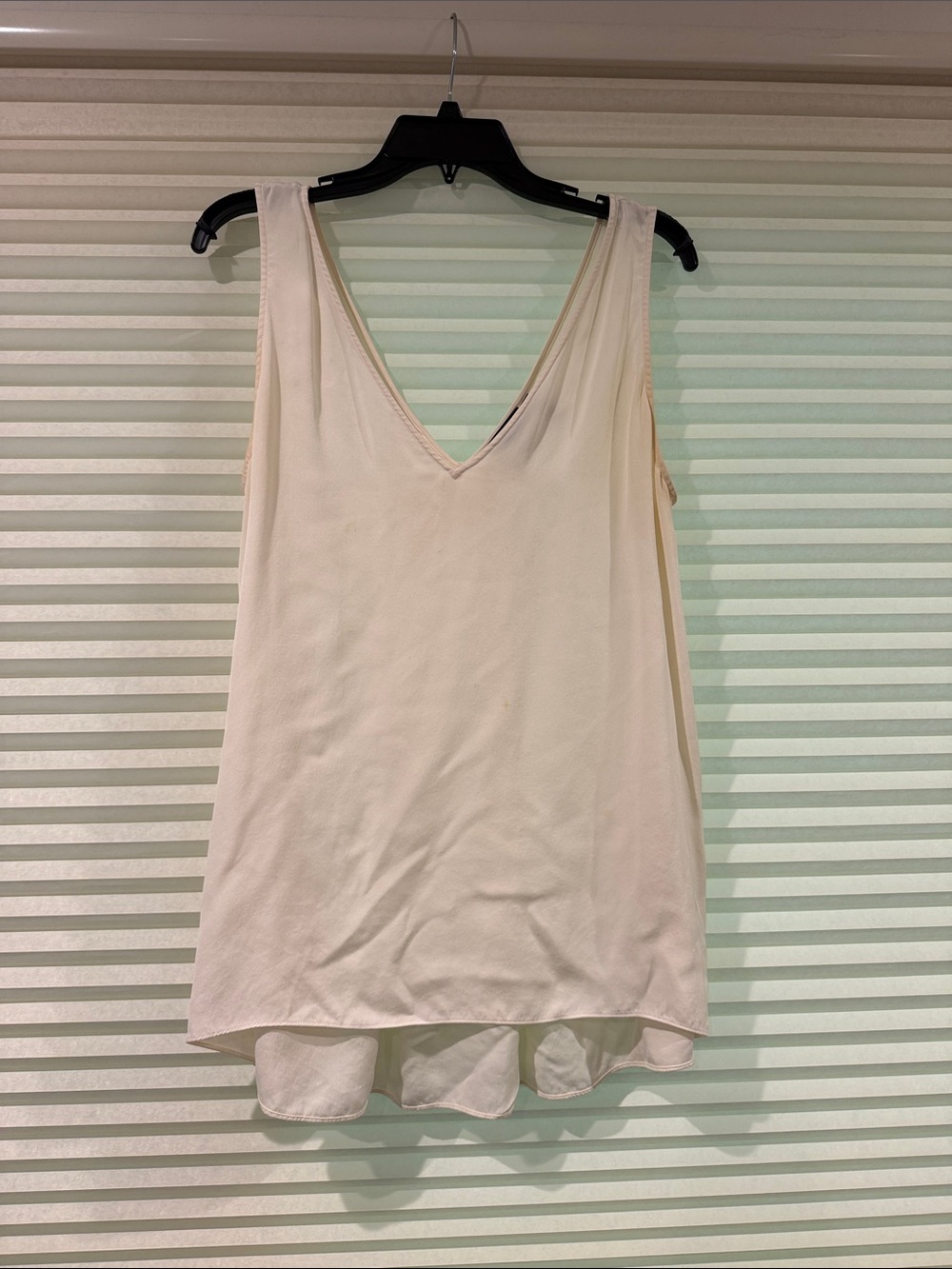 Ivory V-Neck Sleeveless Tank
